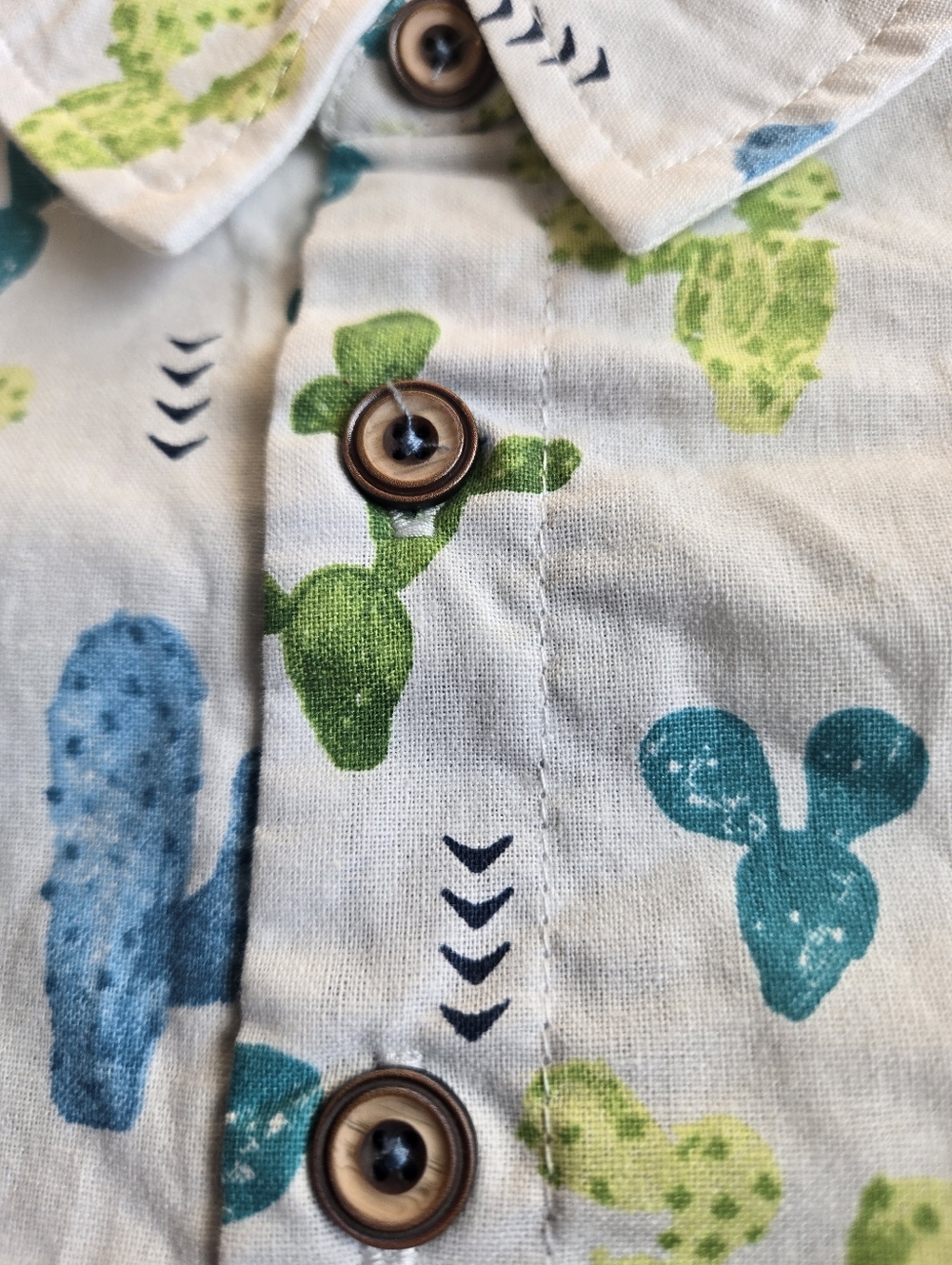 Mud Pie Baby Boys 12-18 Mo Cactus Resort Print Button Front Shirt Cotton - Picture 4 of 10